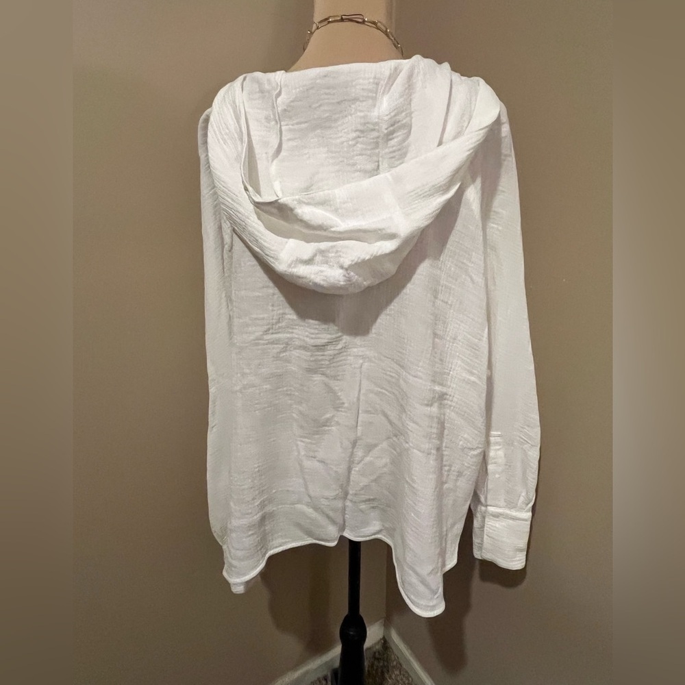 NWT P. Cill Oversized Gauze White Hooded V Neck Top, size M - Picture 2 of 10